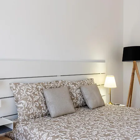 And Modern 2 Apts & 1 Room! Livorno