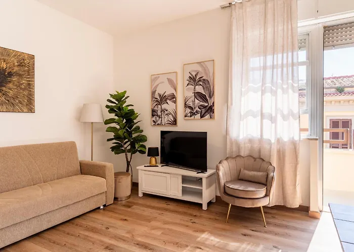 And Modern 2 Apts & 1 Room!