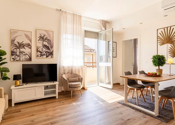 And Modern 2 Apts & 1 Room! Livorno