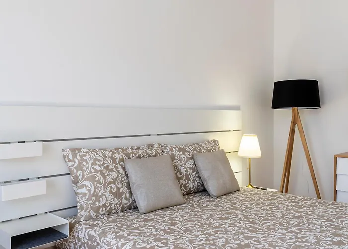 And Modern 2 Apts & 1 Room! Livorno