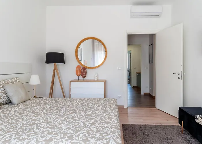 Apartamento And Modern 2 Apts & 1 Room!